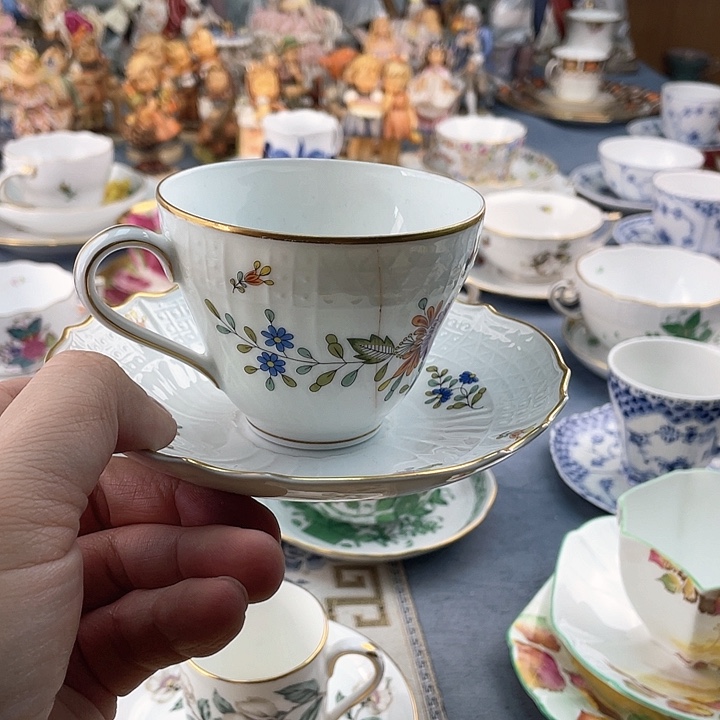 中古欧瓷瓷偶小房子?**多