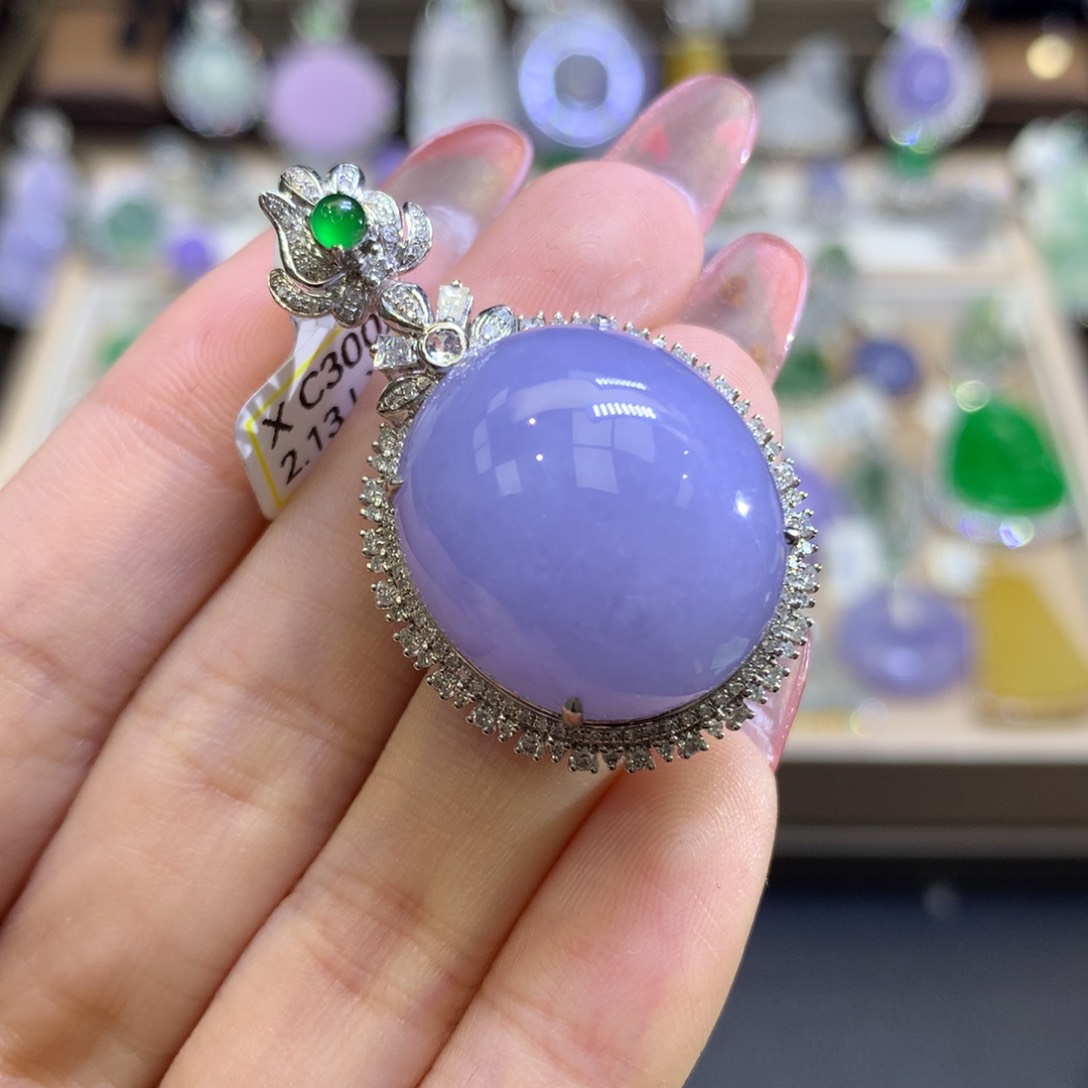 翡翠颈饰18K金镶嵌翡翠