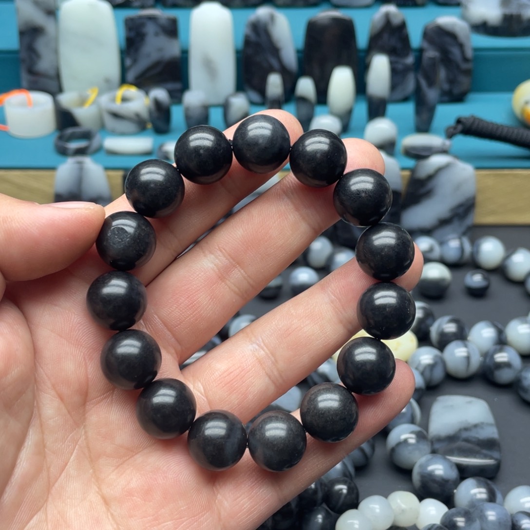 和田玉未镶嵌手串