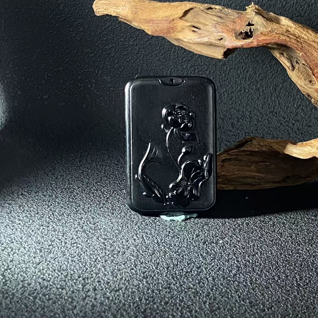 A340 和田玉吊坠 0A 8292674