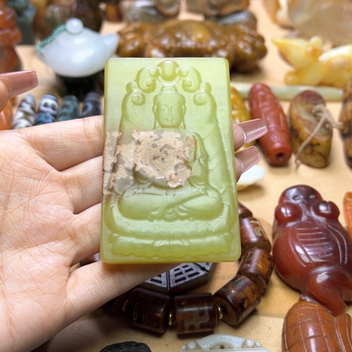 【闪购商品】蛇纹石玉颈饰未镶嵌