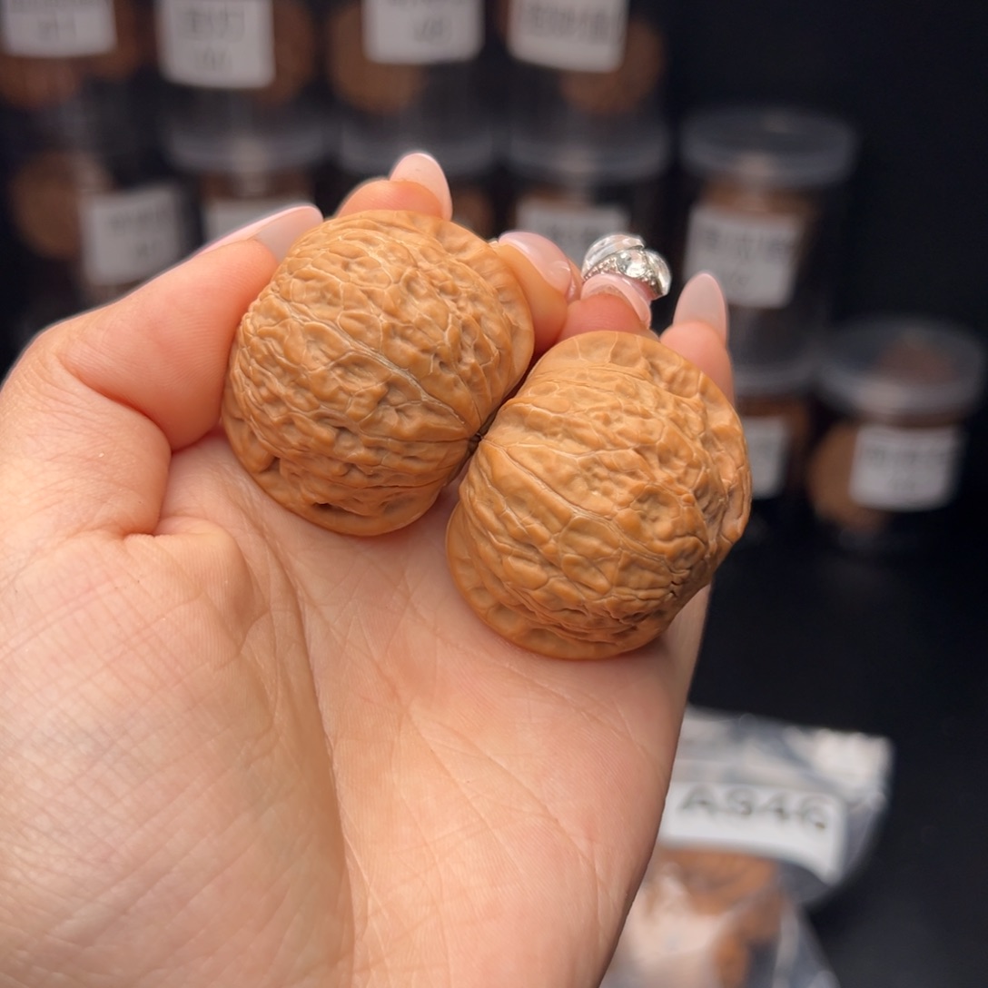 文玩核桃吊坠海****.铁锤