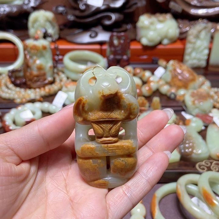 岫岩河磨玉（透闪石质玉）把件未镶嵌