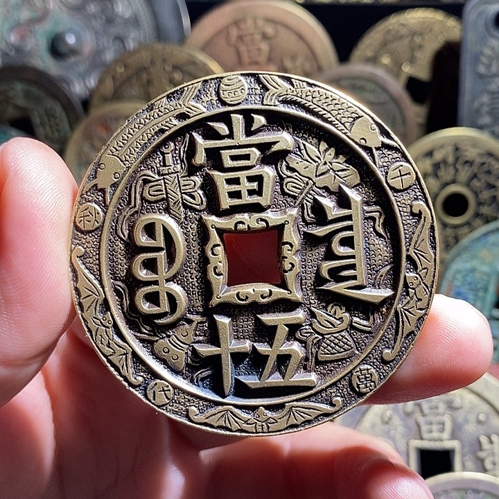 用***人铜现代花钱工艺品工艺品