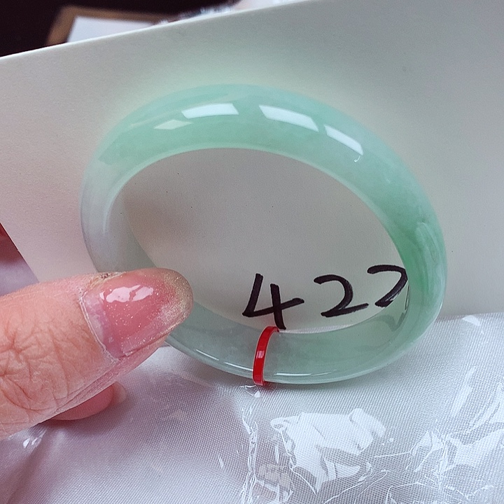 翡翠手镯（贵妃镯）未镶嵌翡翠