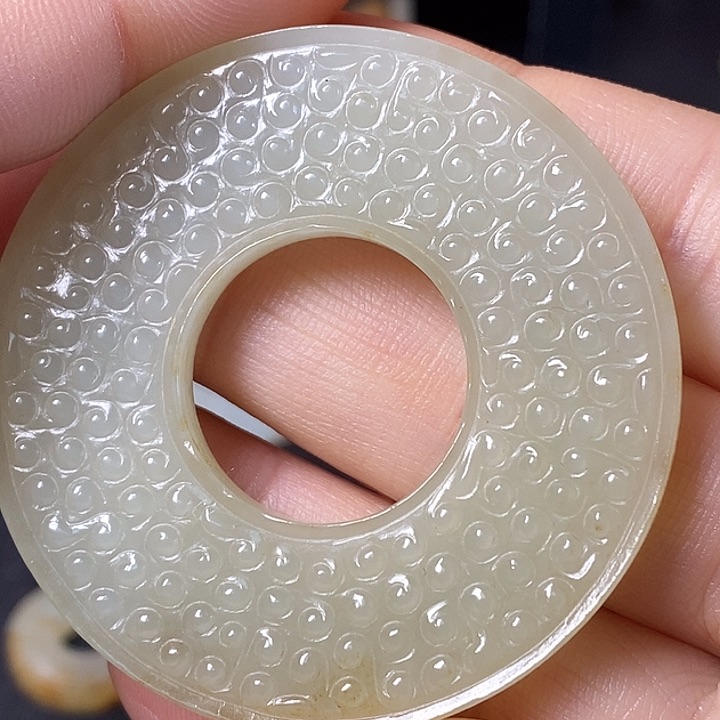 和田玉（糖玉）车挂未镶嵌娃*哈