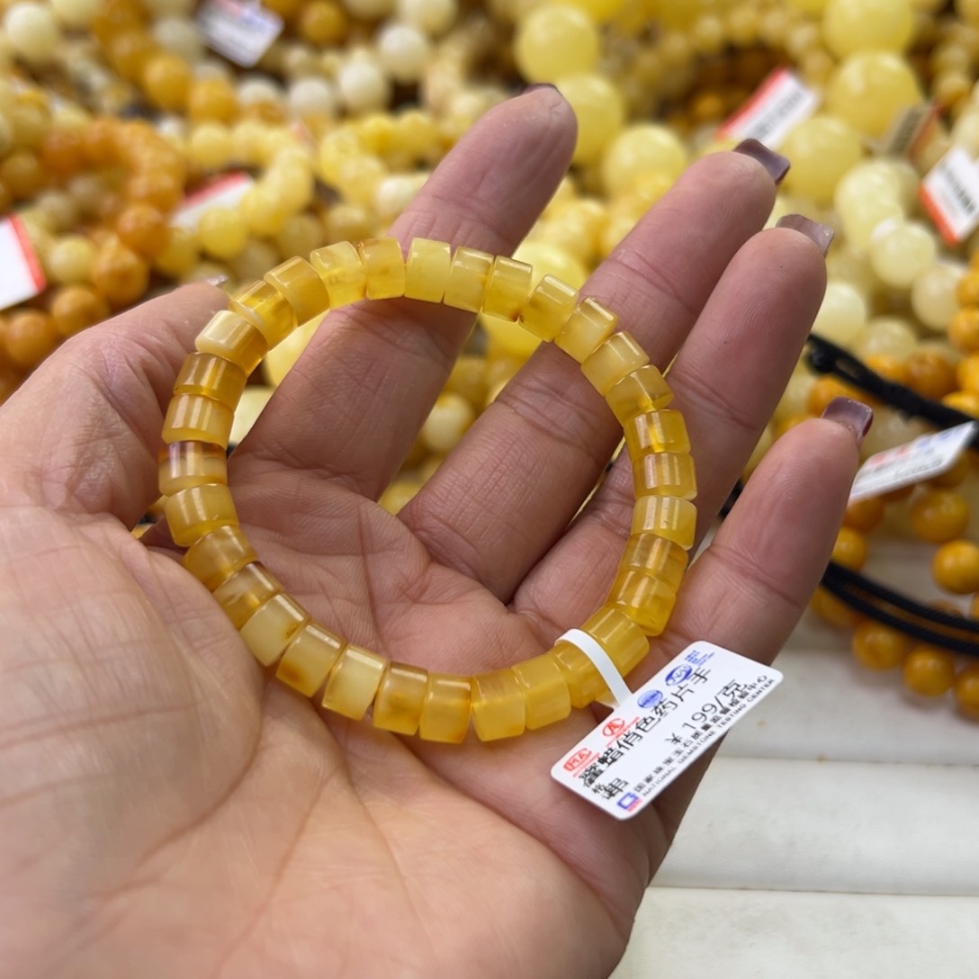 琥珀珠宝奇石未镶嵌