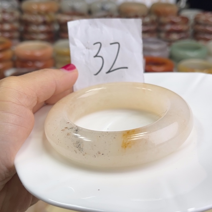 石英质玉微瑕55未镶嵌