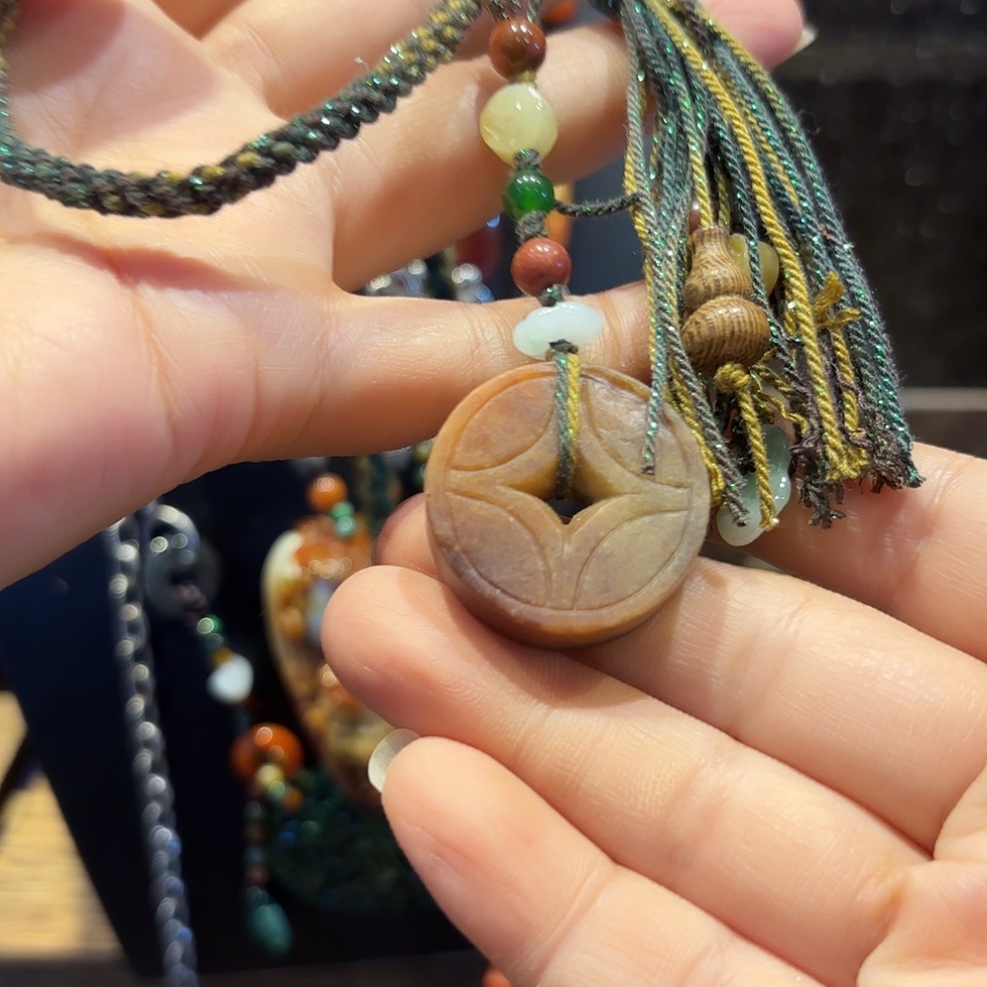 翡翠未镶嵌颈饰原创