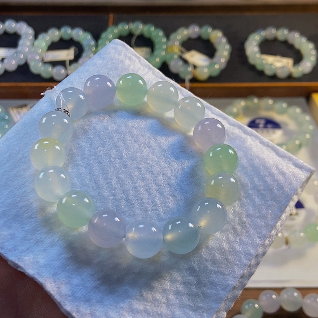 定制翡翠未镶嵌翡翠手串卡11.8