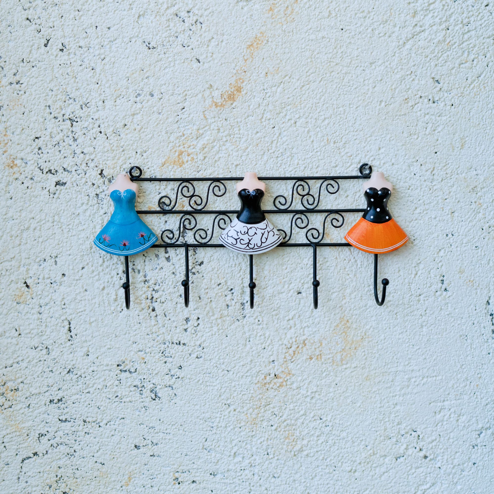 模特造型手绘铁艺墙饰