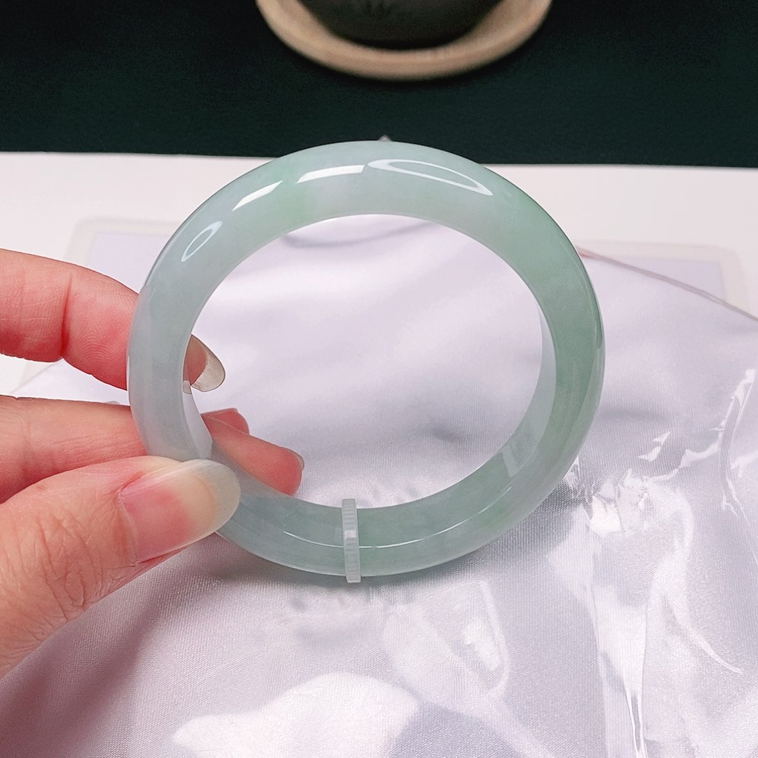【闪购商品】翡翠手镯未镶嵌正圈57