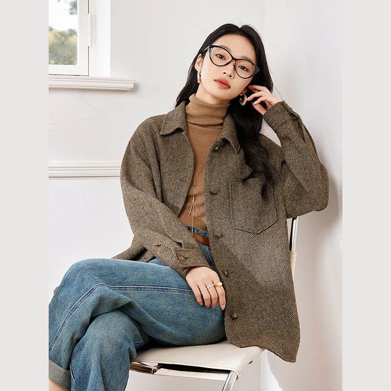 F梵希蔓羊毛混纺翻领毛呢外套女秋季通勤复古肌理呢子大衣M8910