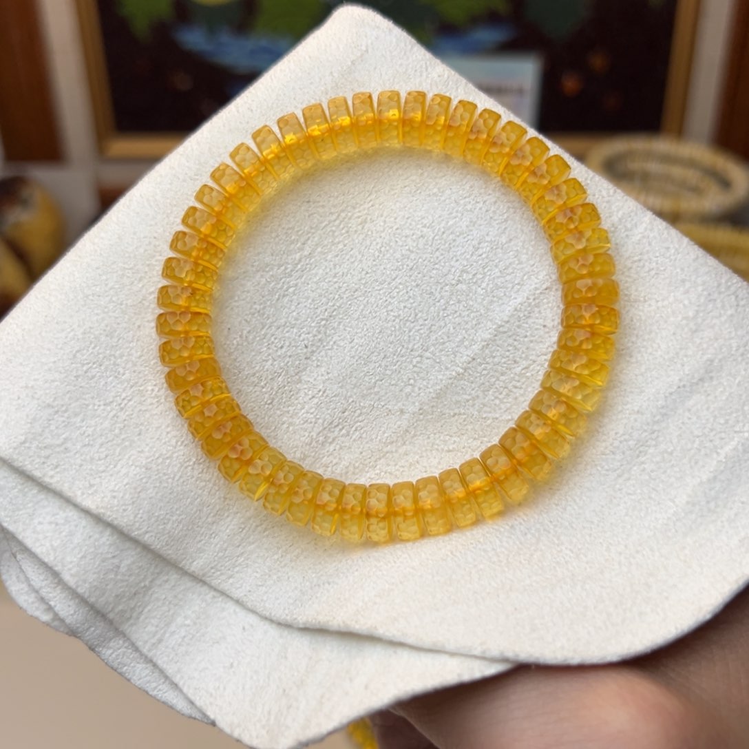 琥珀裸石未镶嵌请***蛋8.5金珀无相药片