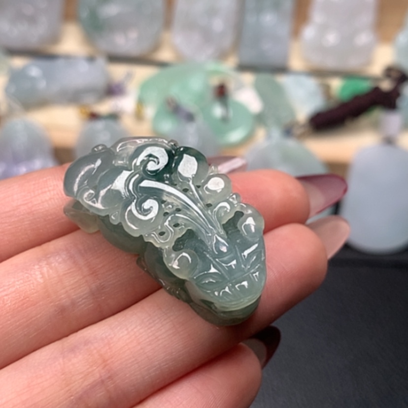 【闪购商品】翡翠颈饰未镶嵌貔貅吊坠