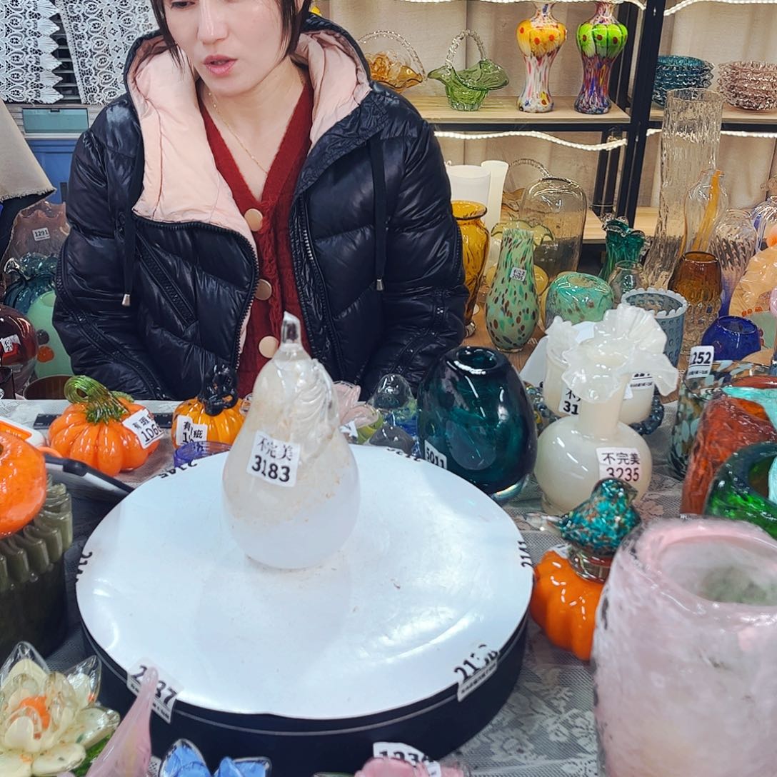 3183鸭梨 家悦琉璃工艺品不完美