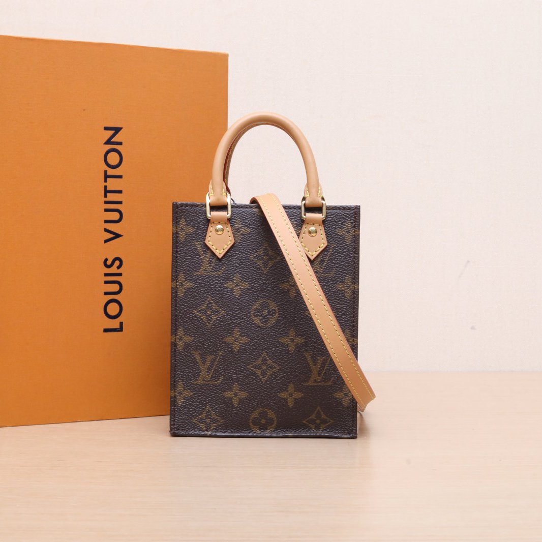 95新 LouisVuitton/路易威登 【双双】 琴谱包 14 老花 PVC 芯片
