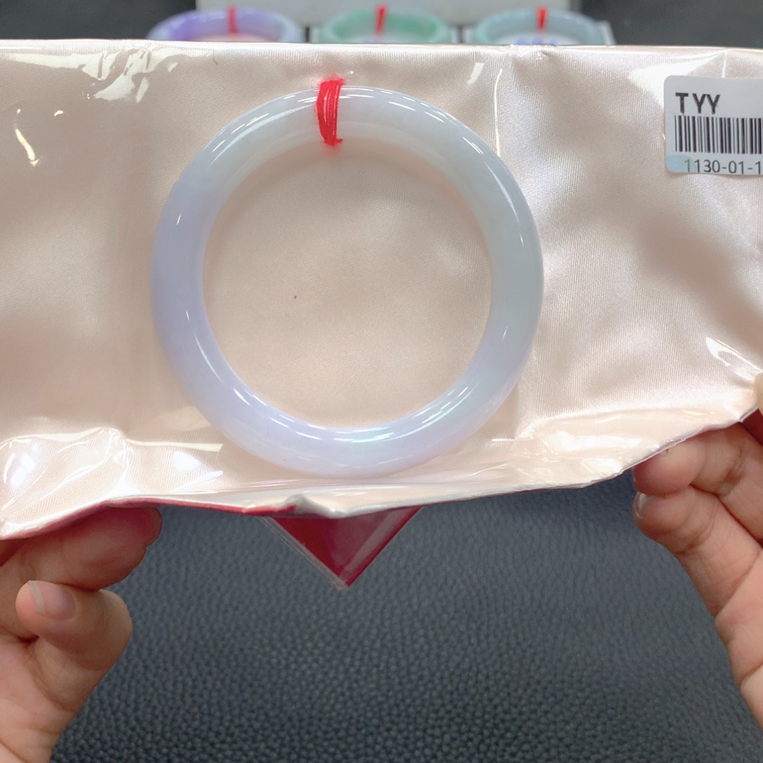 翡翠未镶嵌手镯4号