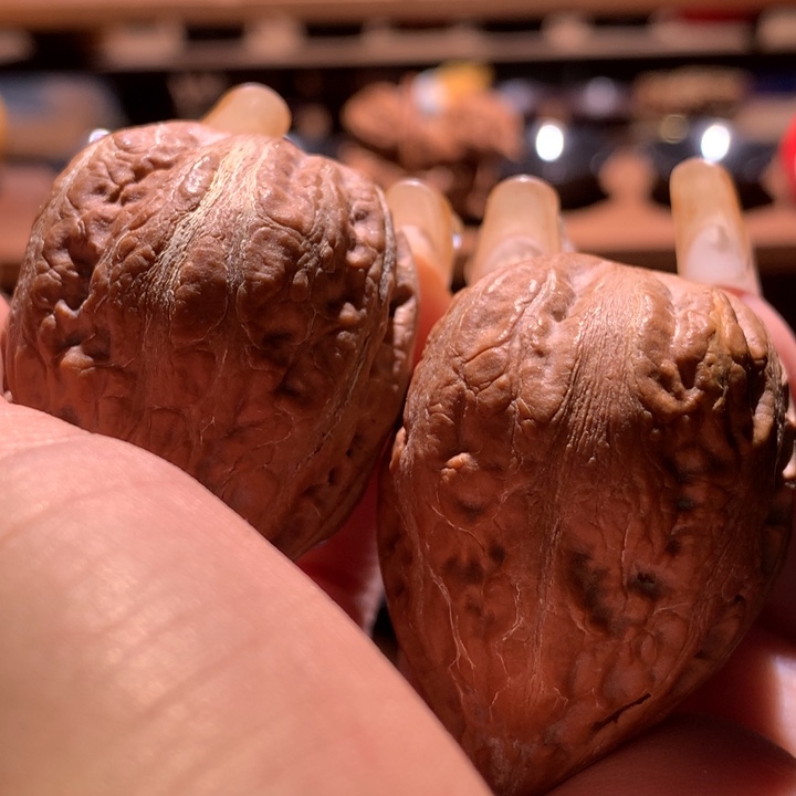 文玩核桃吊坠九哥楸核14