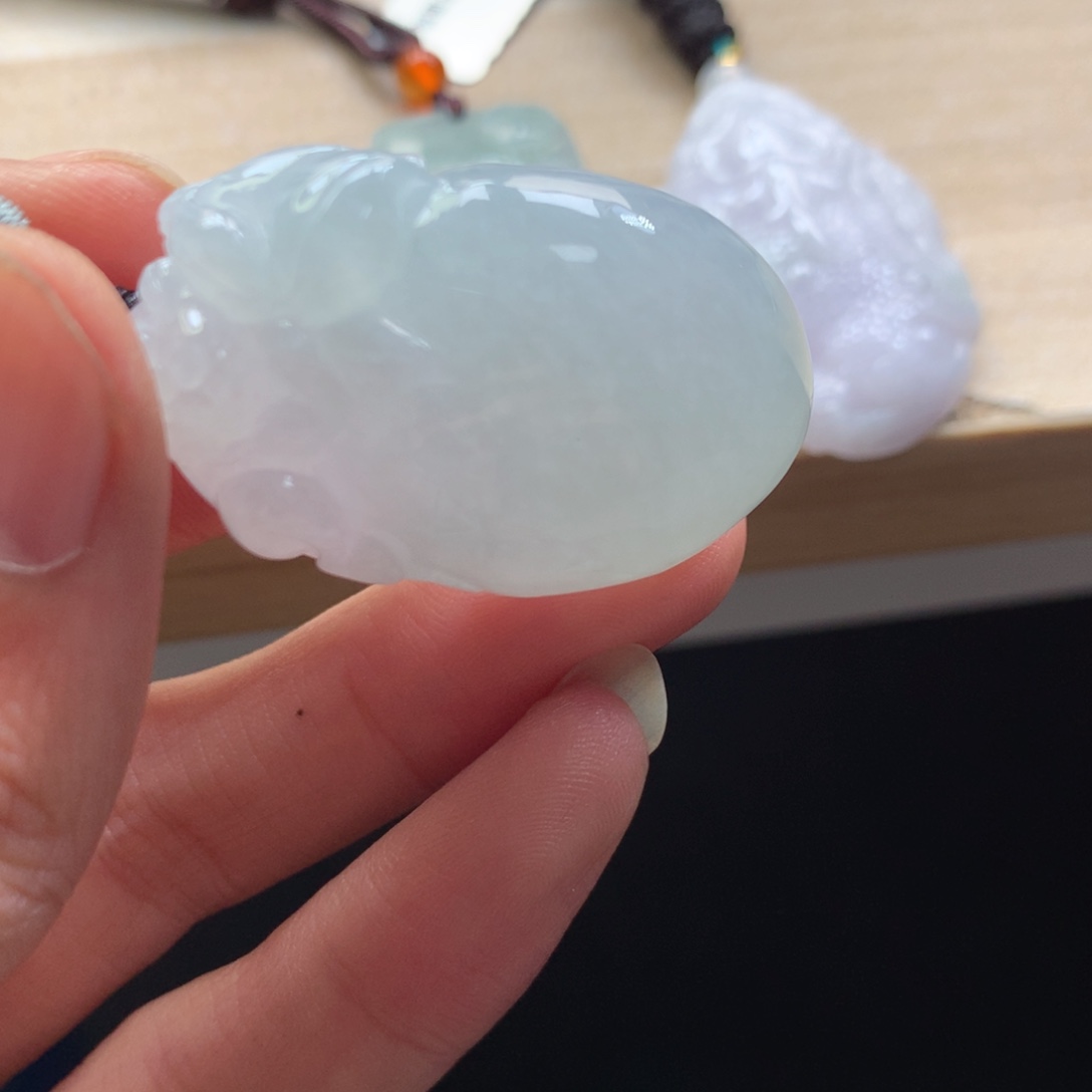 颈饰未镶嵌翡翠吊坠