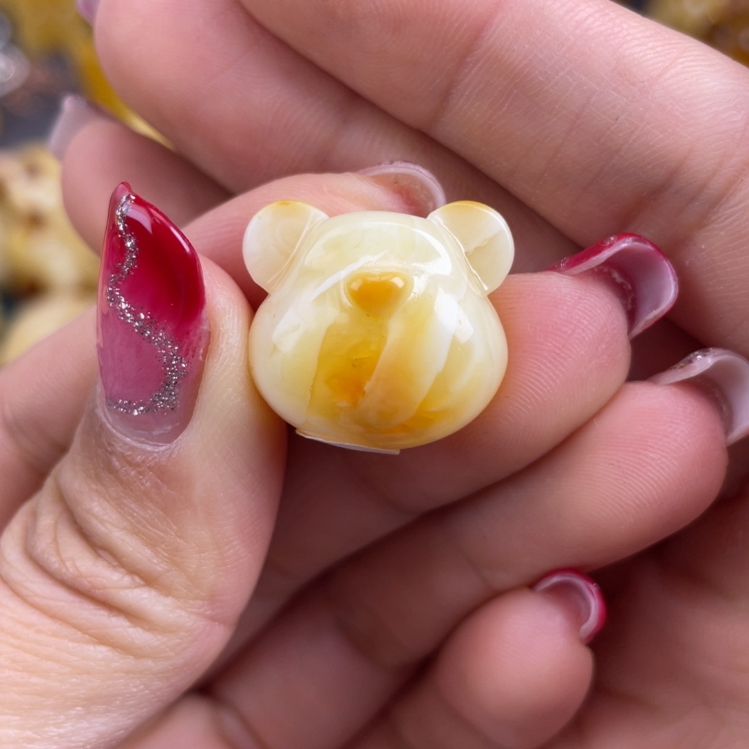 琥珀裸石未镶嵌蜜蜡