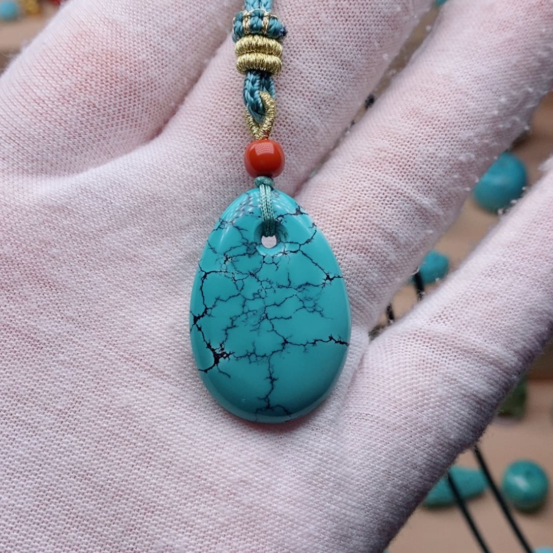 绿松石未镶嵌挂件