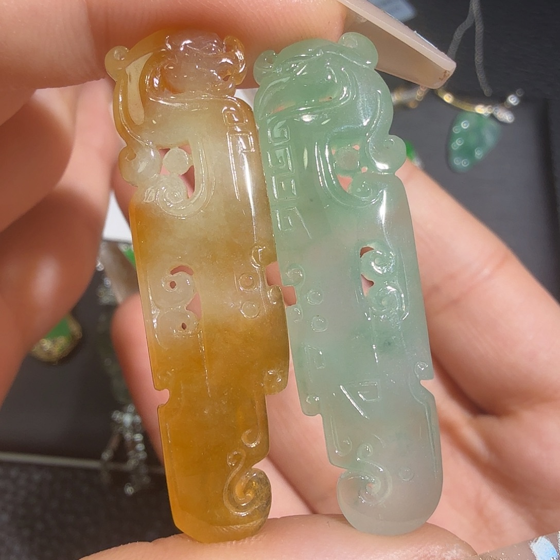 颈饰未镶嵌翡翠翡翠