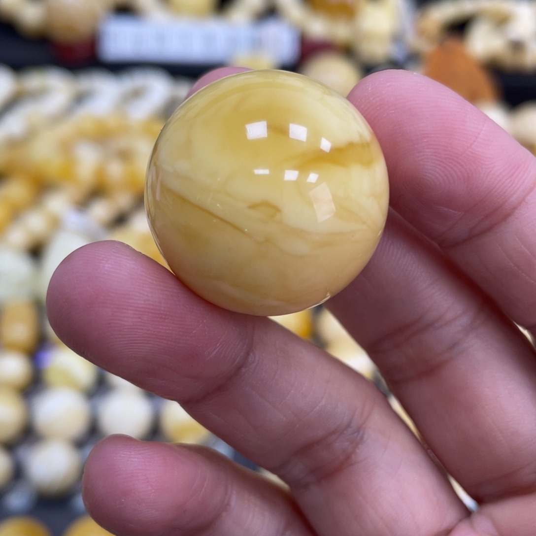 琥珀珠宝奇石未镶嵌25.7mm皮色