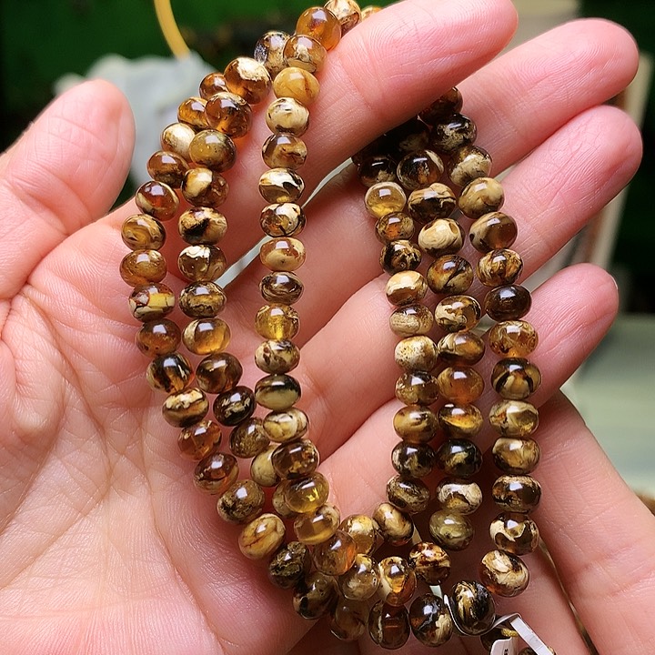 琥珀裸石未镶嵌静*抚顺琥珀