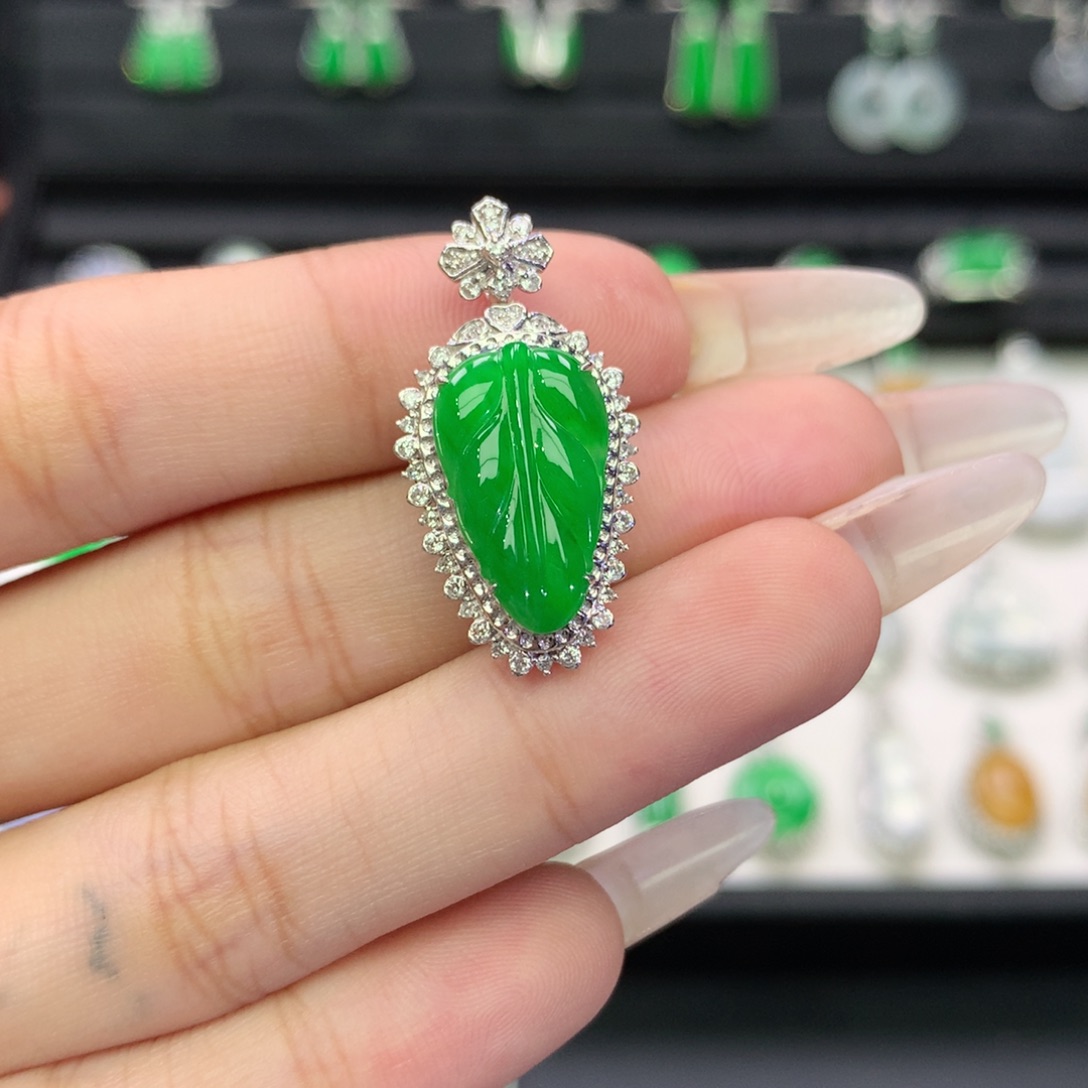 翡翠18K金镶嵌吊坠(不含链)