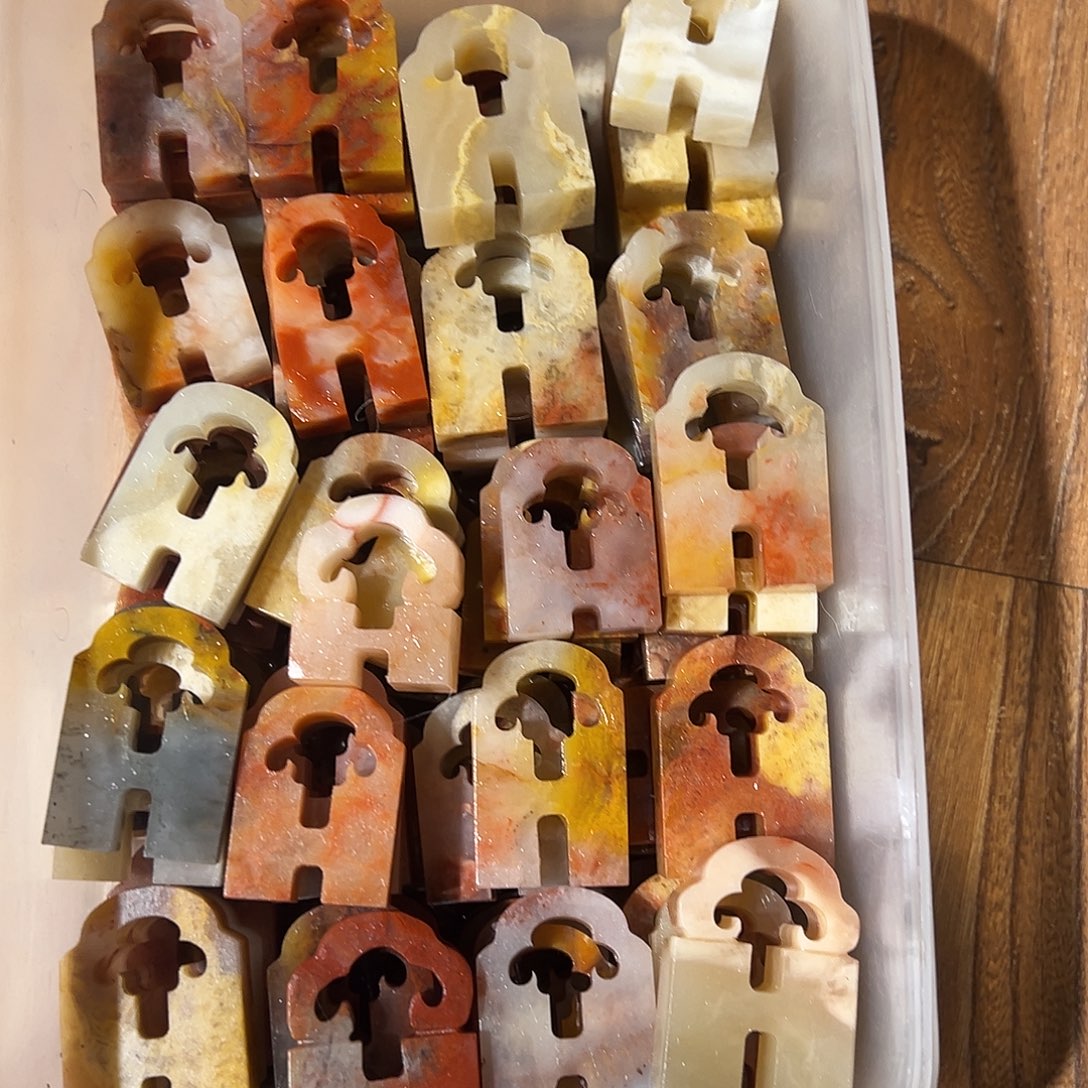 寿山石批发5个连珠章