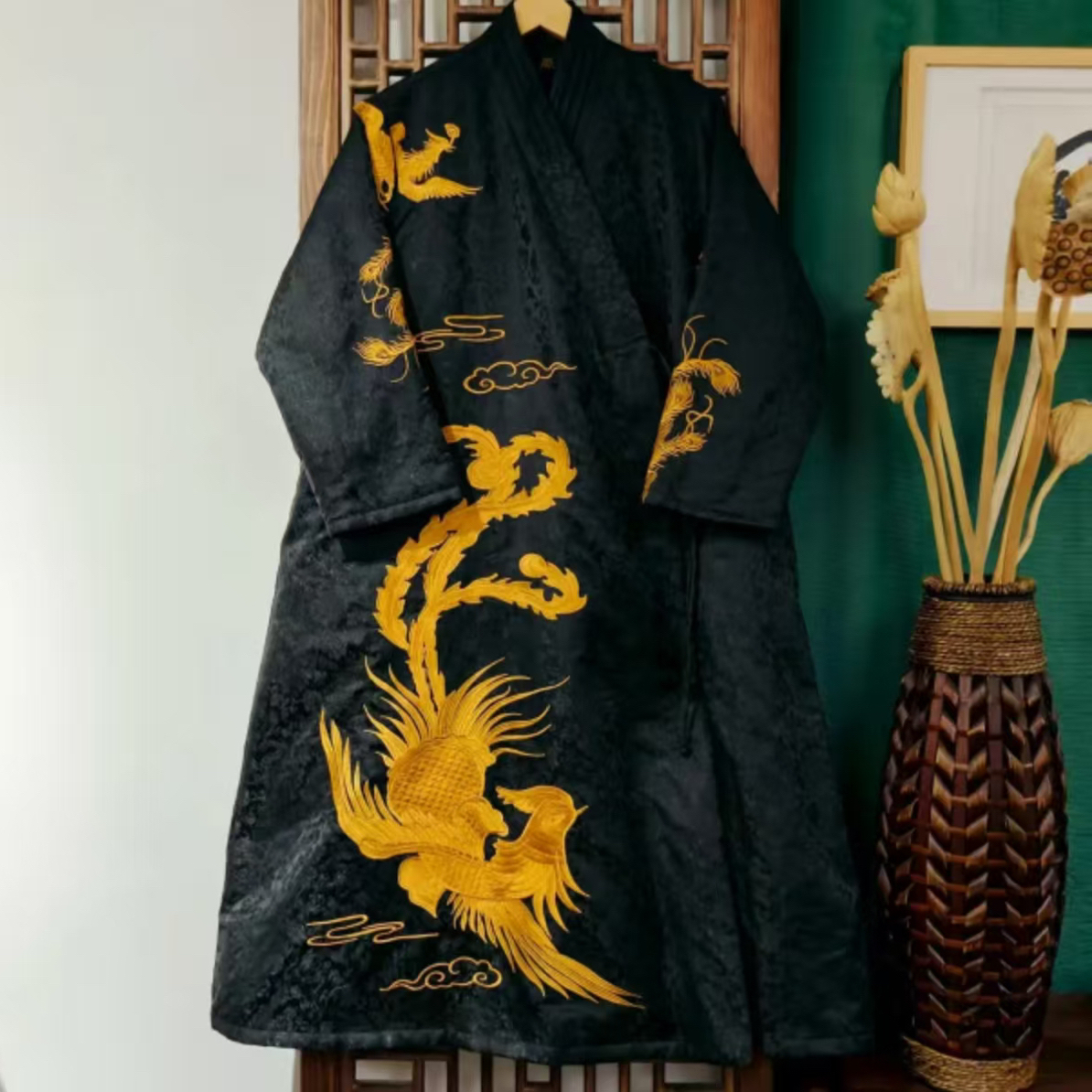  棉（LS441-9）凤徕兮私人定制黑色提花底黄凤刺绣斜襟系带棉服（棉）