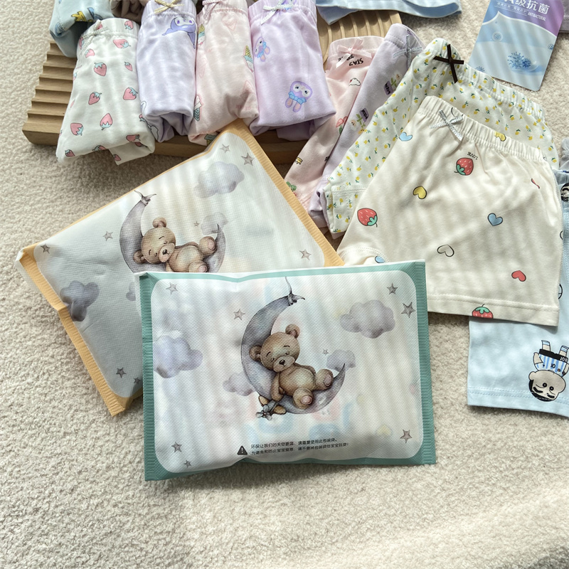 梵米蒂四季男女童舒适透气纯棉随机内裤平角三角4条袋装0086-3