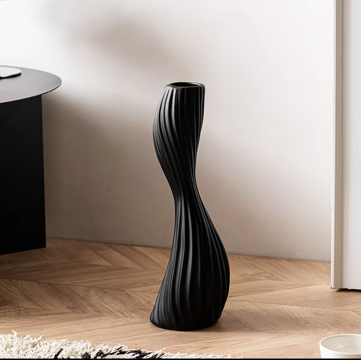 北欧风入户玄关摆件客厅工作室插花花瓶简约风电视柜装饰花器