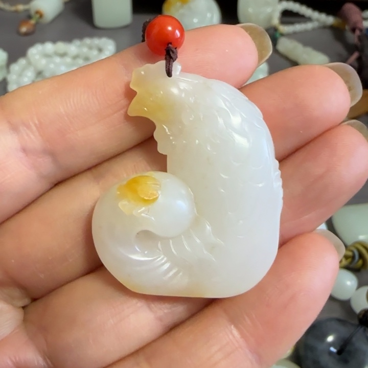 和田玉颈饰未镶嵌孤***翁