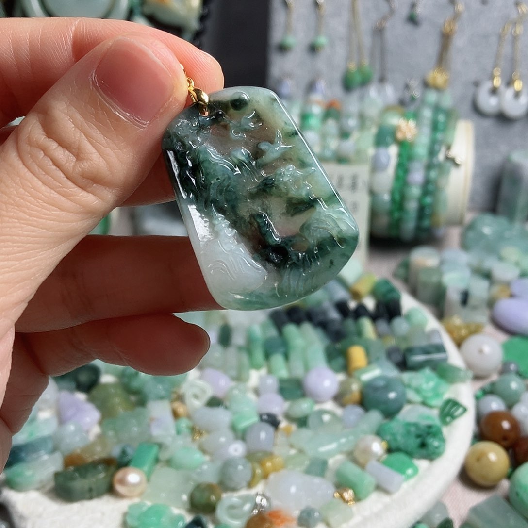 翡翠颈饰银S925镶嵌山水