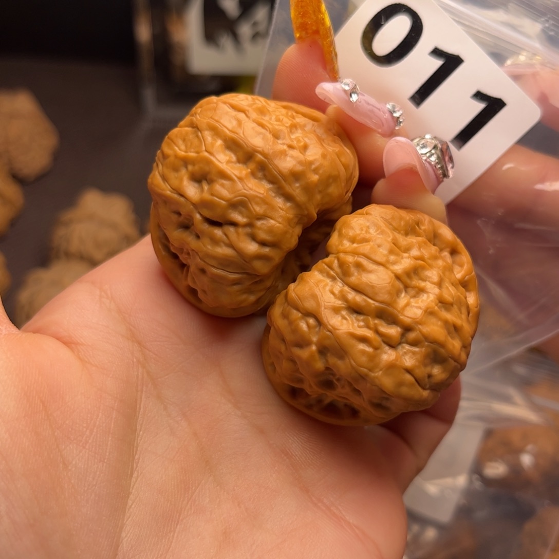 文玩核桃把件良蛤蟆