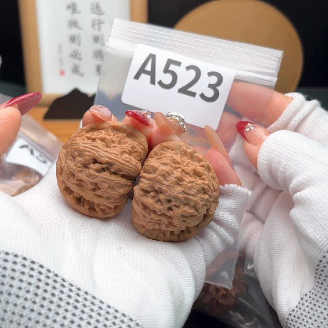 文玩核桃把件39白狮子a 523