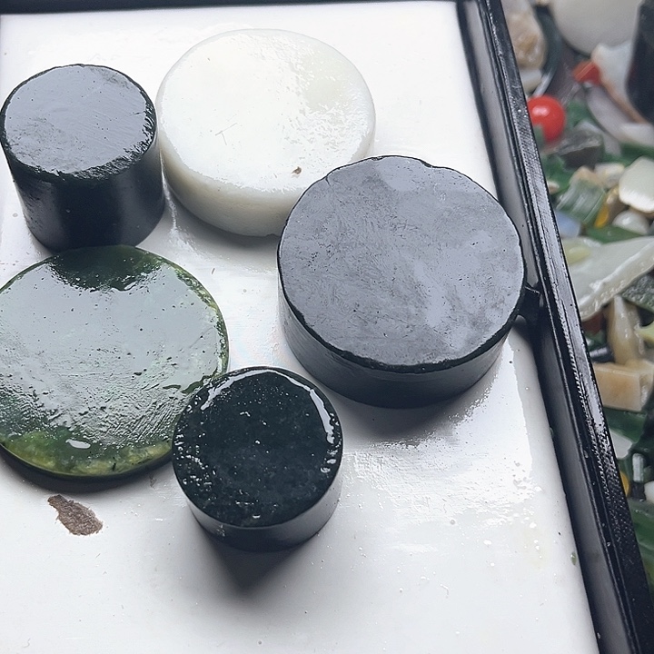 和田玉（糖玉）和田玉边角料9K金镶嵌A***意