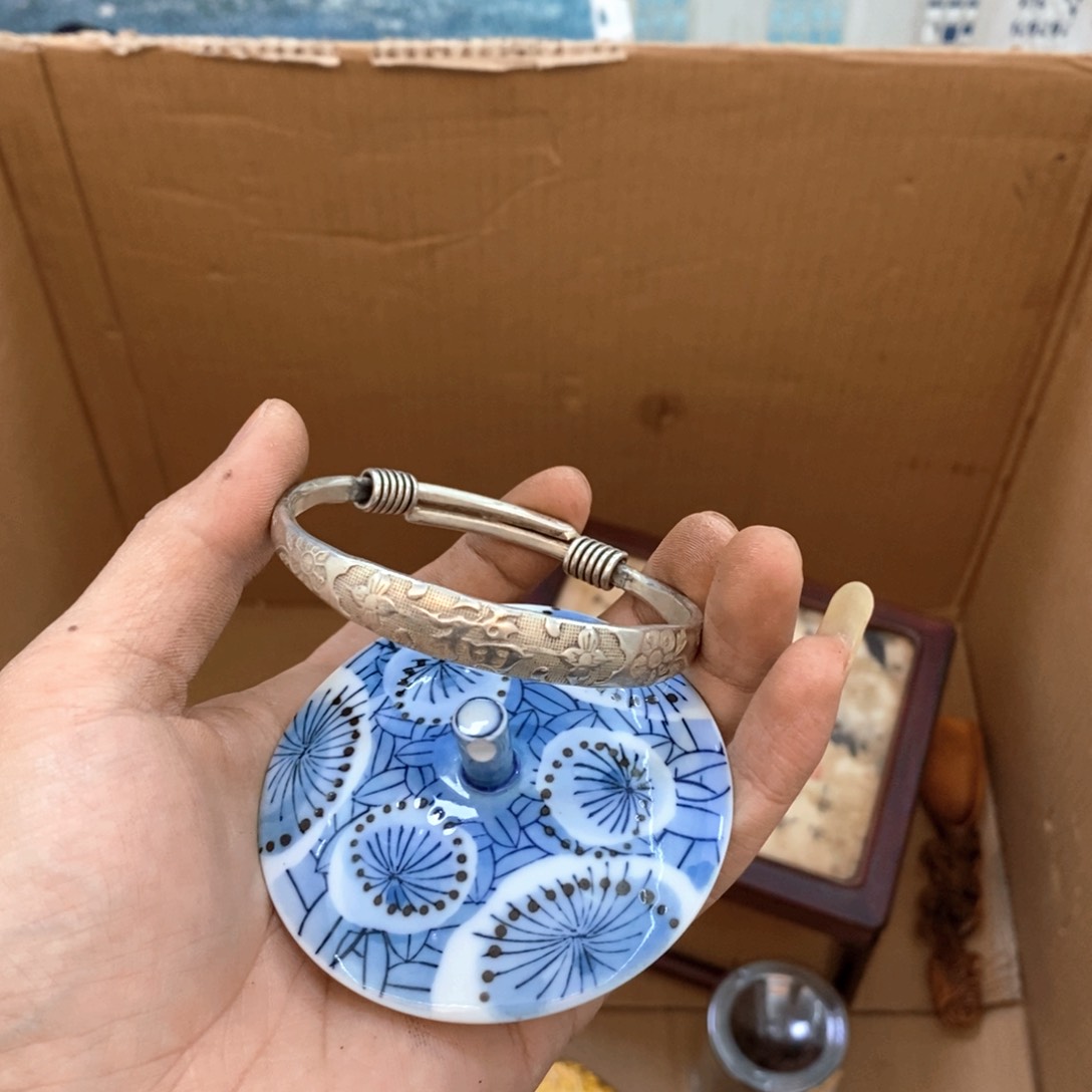 瓷片哈哈哈哈哈哈哈