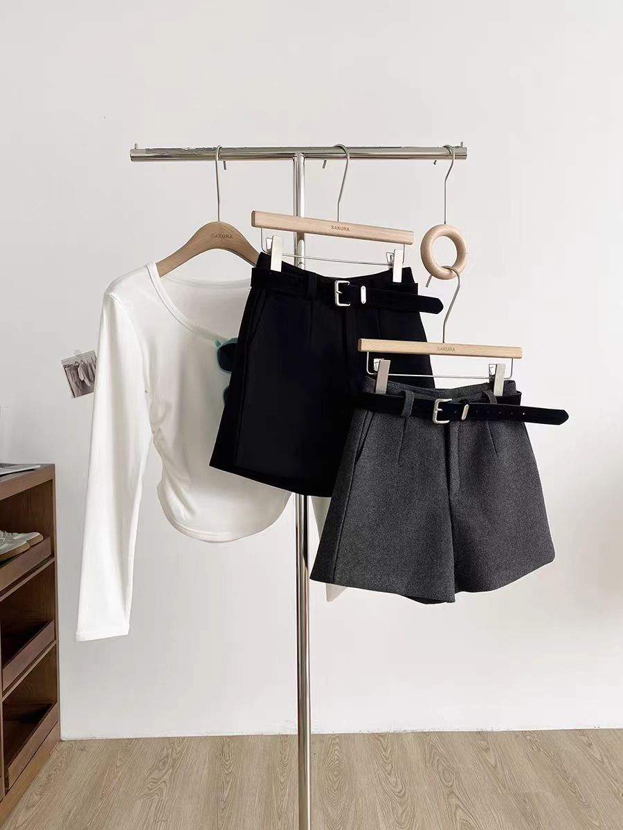 2025秋冬新款韩版辣妹修身高腰配皮带短裤女显瘦百搭直筒休闲裤潮