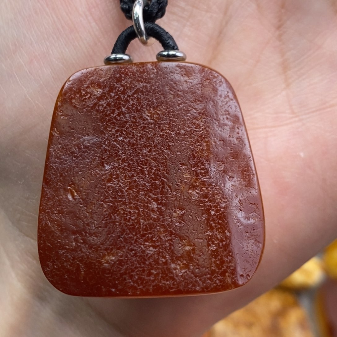 琥珀吊坠(赠链)未镶嵌