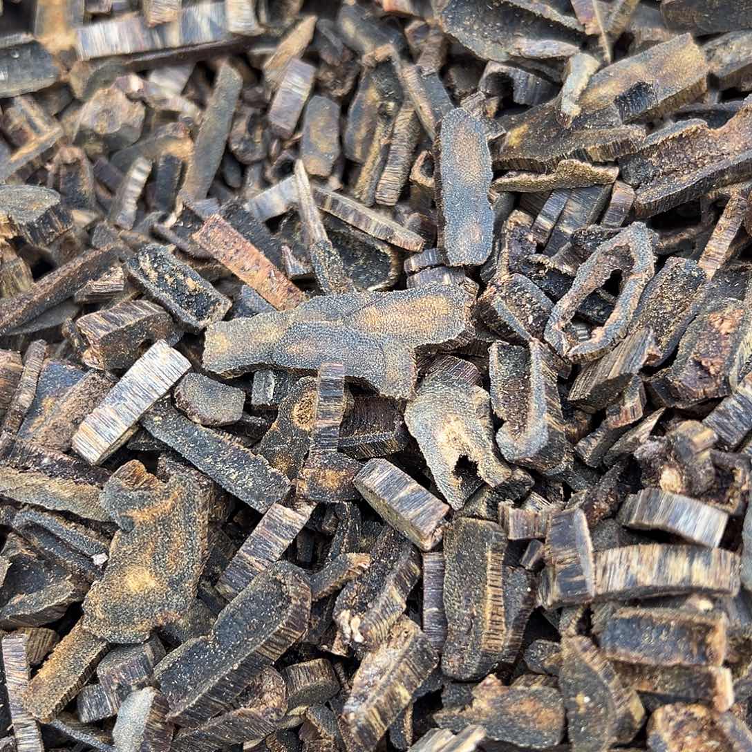 沉香摆件虫漏沉水碎料20克多样性发一份