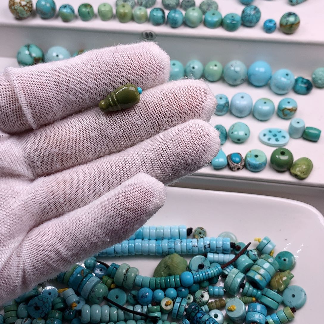 绿松石未镶嵌挂件