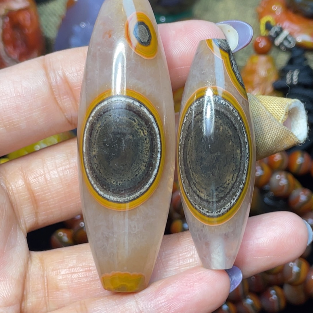 未镶嵌玛瑙/玉髓珠宝奇石收藏级金沙拉丝天眼天珠一对