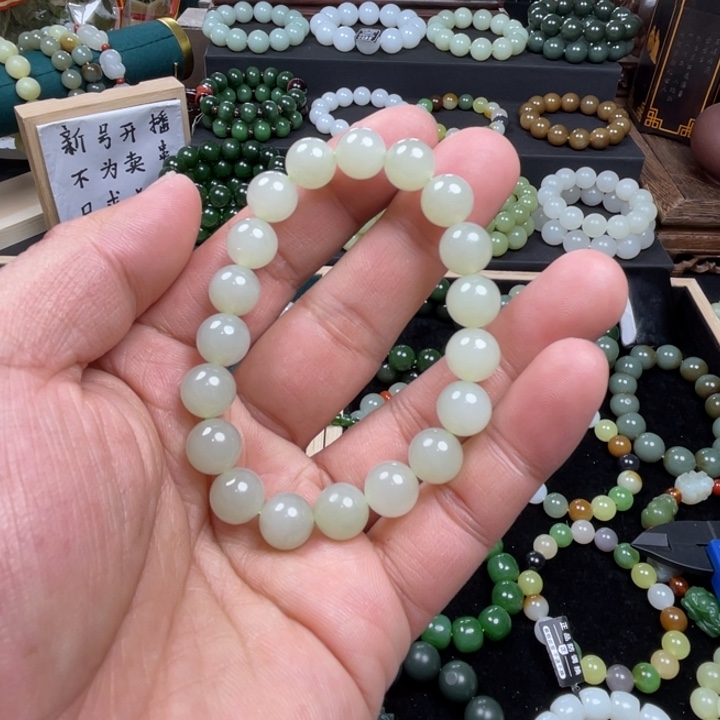 和田玉手串未镶嵌