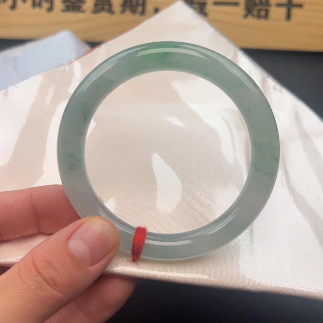翡翠未镶嵌手镯-2