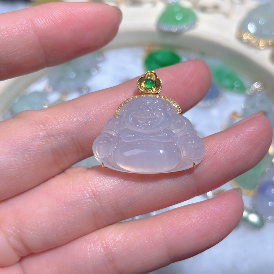 翡翠颈饰18K金镶嵌翡翠