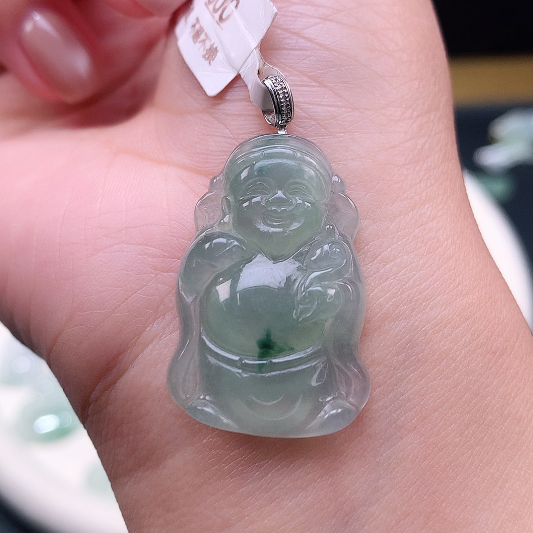 颈饰18K金镶嵌翡翠财神