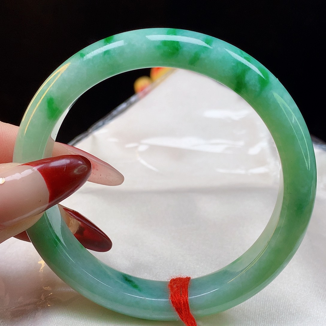 翡翠手镯未镶嵌天然翡翠1019